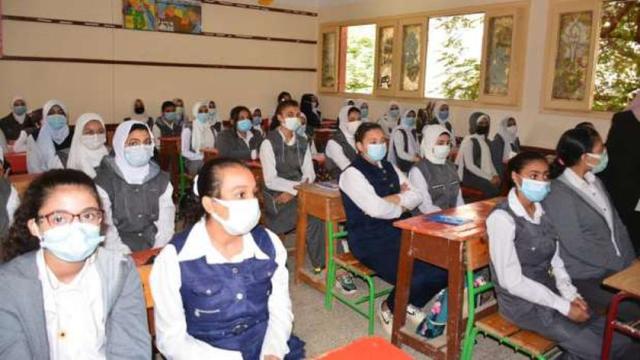 انتظام الدراسة بالمدارس