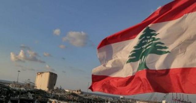 علم لبنان