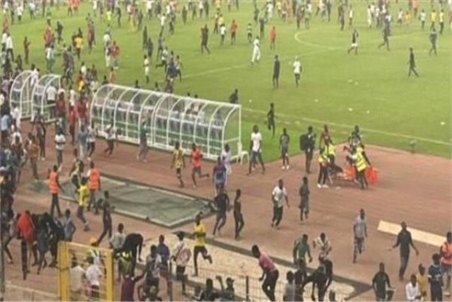 أحداث شغب في مباراة نيجيريا وغانا