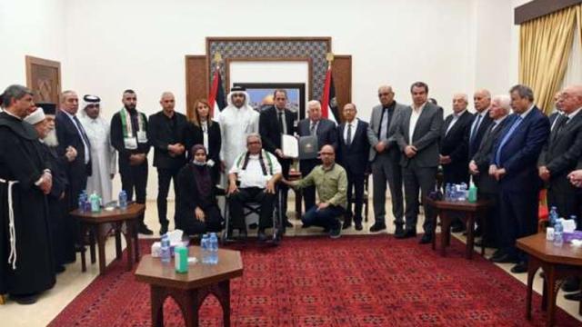 الرئيس الفلسطيني وعائلة شيرين أبو عاقلة