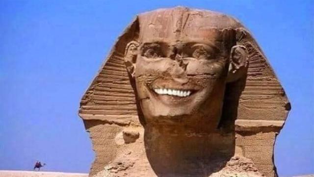 صورة ساخرة لتمثال أبوالهول