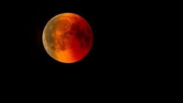 خسوف القمر