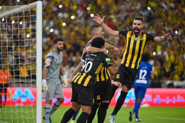 ماذا يحتاج ”الاتحاد” لحسم لقب الدوري بعد السقوط أمام ”الهلال”؟