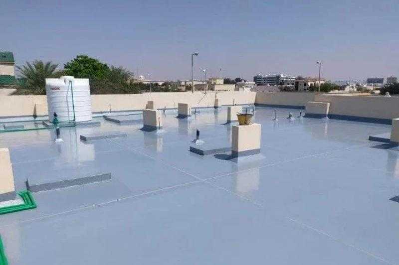 أهم نصائح لحماية الأسطح | كيف تحمي الأسطح من الحرارة والأمطار من خلال حلول شركة بناء الخليج للمقاولات العامة؟